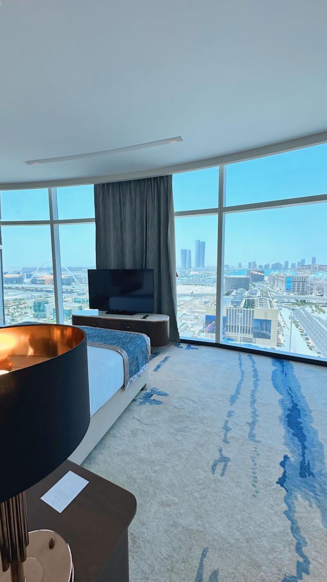 Century Marina Hotel - Lusail Exteriör bild A bedroom at the hotel