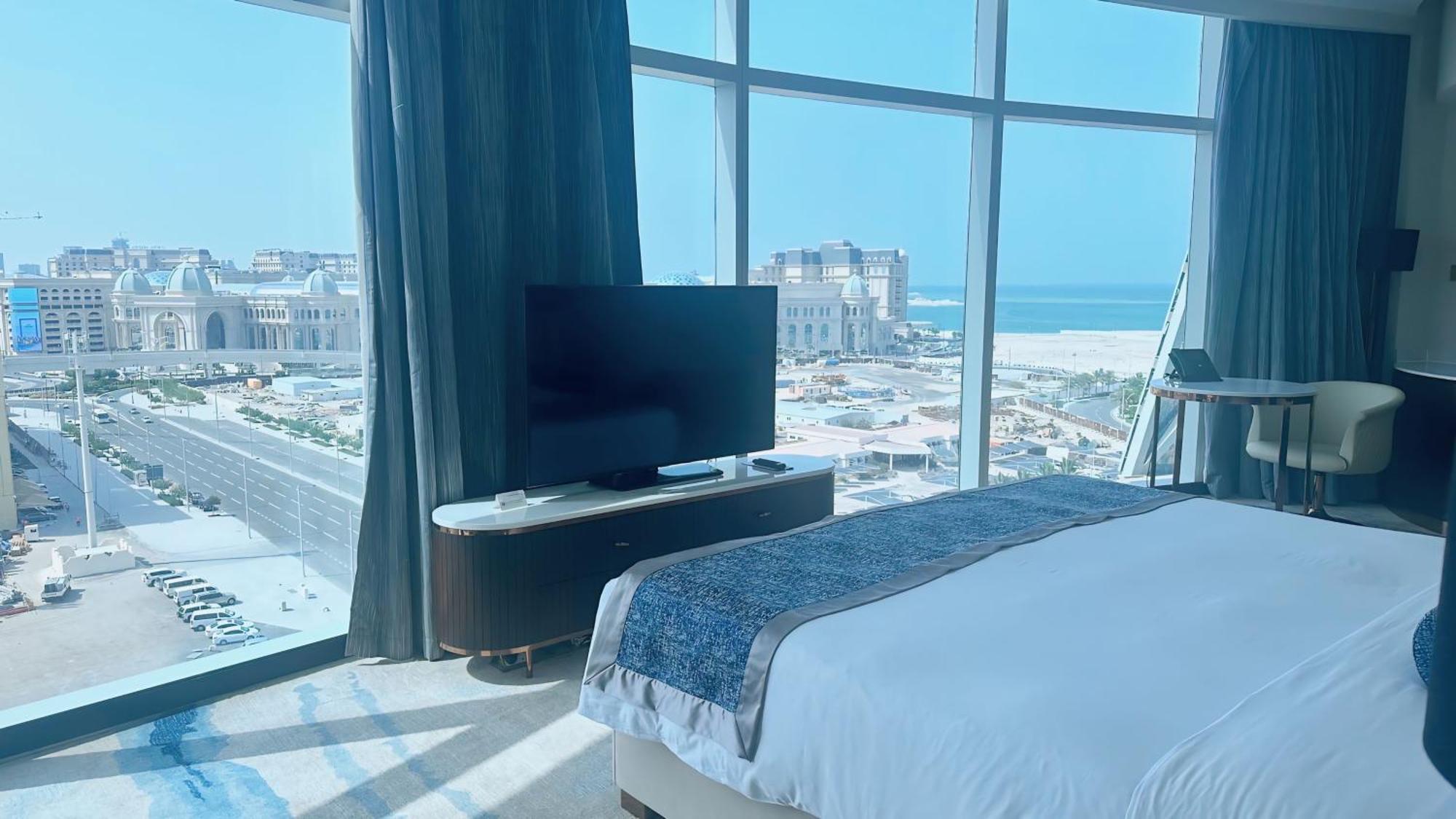 Century Marina Hotel - Lusail Exteriör bild A bedroom at the hotel